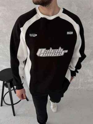 Kışlık Nakış İşlemeli Bisiklet Yaka Parçalı weathirt  iyah