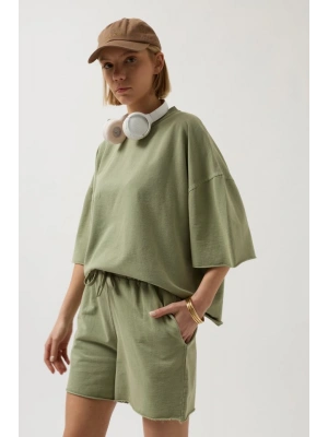 Lazer Kesim Bağcık Detay Şort