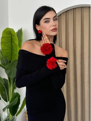 Livora Gül Detay Elbise