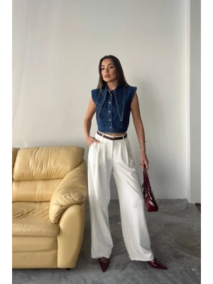 Mavi Yaka Detaylı Denim Crop