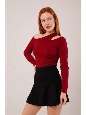 Omuz Dekolte Detaylı Bordo Bluz