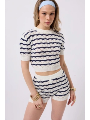 Örgü Detay Çizgili Crop Bluz