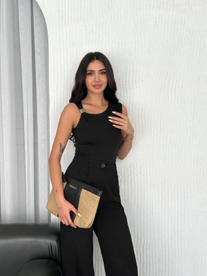 Osy odal Yumuşak Dokulu Kumaş Bisiklet Yaka ıfır Kol Bluz Omuz Toka Aksesuar Detaylı  iyah