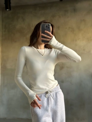 Parmak Geçmeli Buzi Body  Beyaz