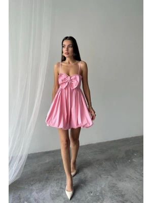 Pembe Önü Fiyonklu Askılı Elbise