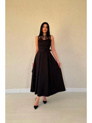 Siyah Önü Dantel Detaylı Kemerli Elbise