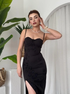 Stor Gül Detaylı Elbise