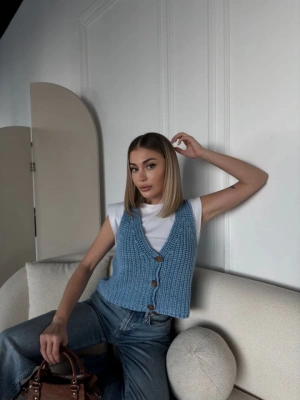 Triko Kolsuz Düğmeli Yelek  avi