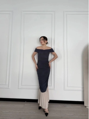 triptiz Omuzlu Uzun Elbise Füme