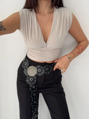 Vatkalı Kolsuz V Yaka Drapeli Crop Bluz ikralı Fit  Boyalı Gri