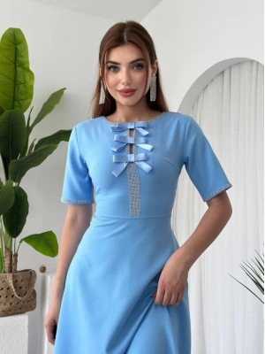 Wera Taşlı Fiyonk Detaylı Elbise