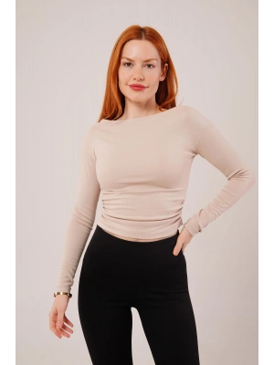 Yaka Detay Uzun Kollu Basic Krem Bluz