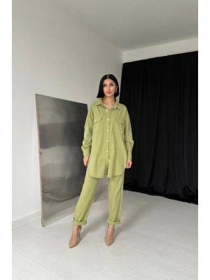 Yeşil Gömlek Ve Çıtçıtlı Pantolon Takım