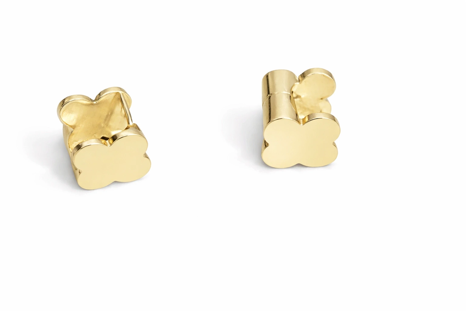 14 Ayar Altın Düz Parlak Yonca Küpe