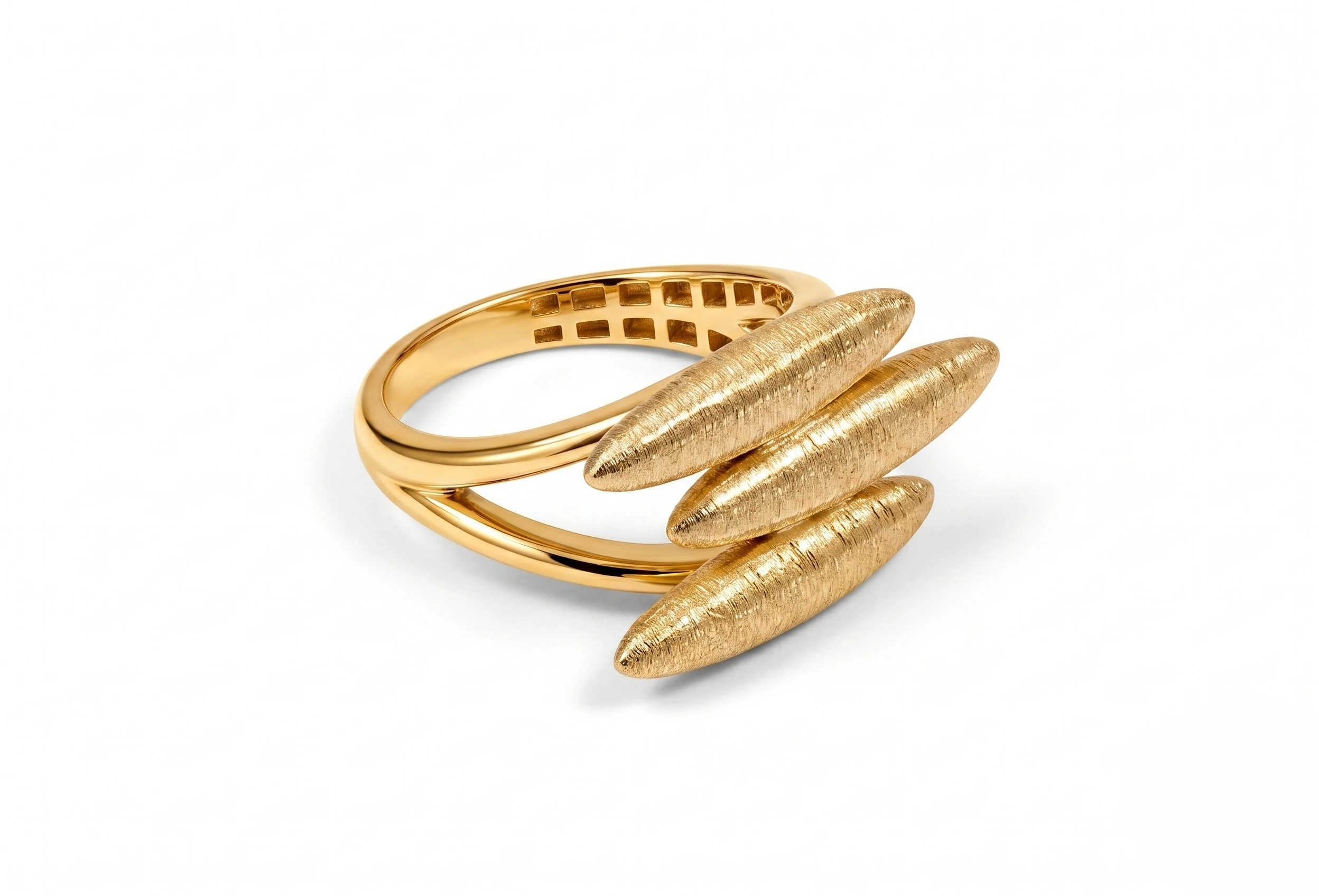 14 Ayar Altın Sculptura Dokulu Yüzük