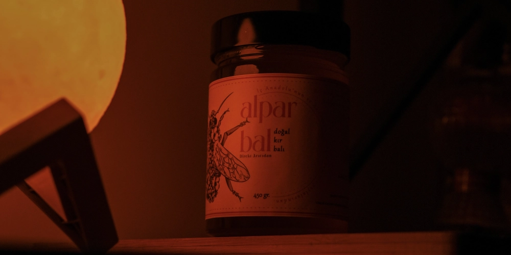 Türkiye’nin Bal Markası: Doğallığın ve Güvenin Adı Alpar Bal