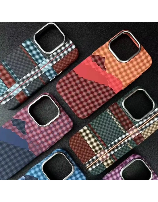 iPhone 15 – Karbon Fiber Kılıf Magsafe Özellikli