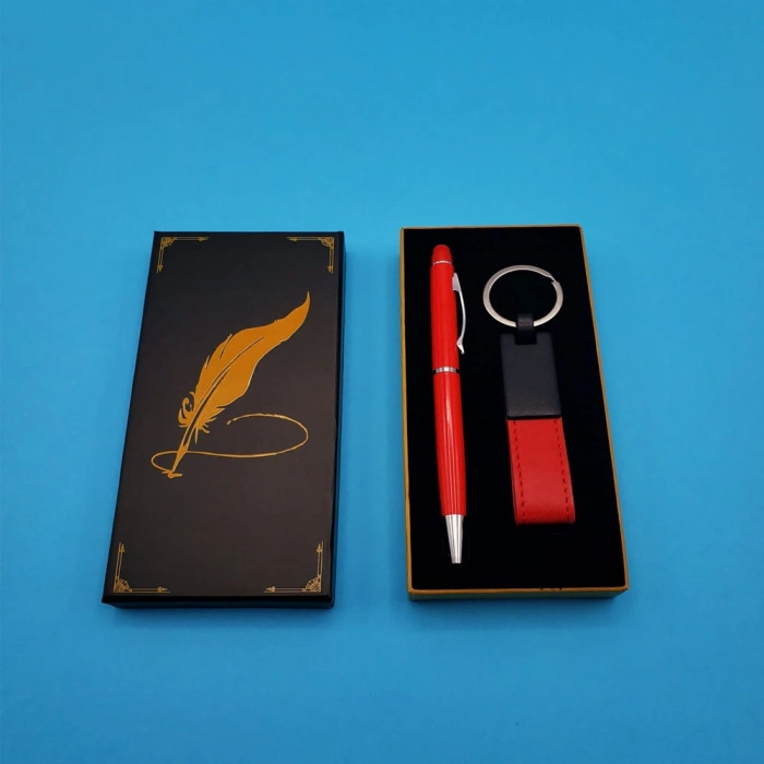 Kutulu Kırmızı Deri Anahtarlık ve Touchpen Tükenmez Kalem Hediye Seti