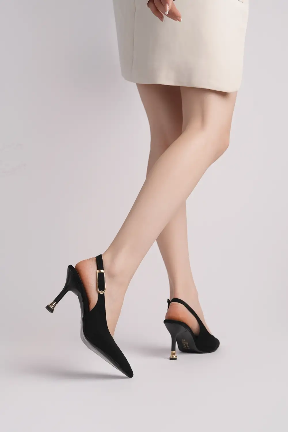 Kadın Siyah Süet Tokalı Sivri Şık Topuklu Stiletto Ayakkabı