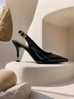 Kadın Siyah Rugan Tokalı Sivri Burun Şık Topuklu Stiletto Ayakkabı