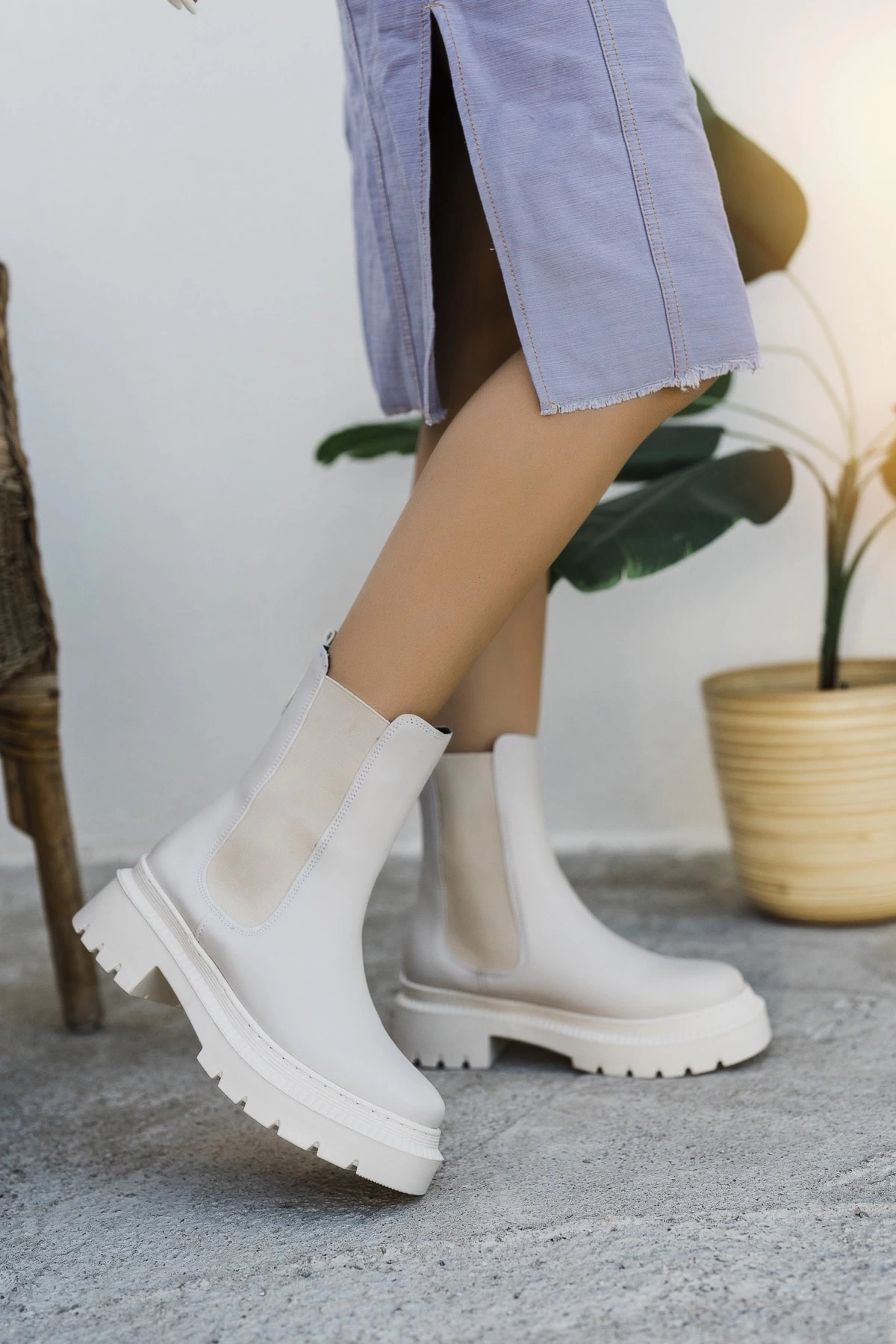 chelsea Kadın Bej Cilt Lastikli Bot