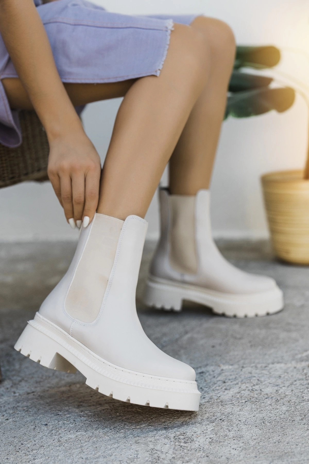 chelsea Kadın Bej Cilt Lastikli Bot