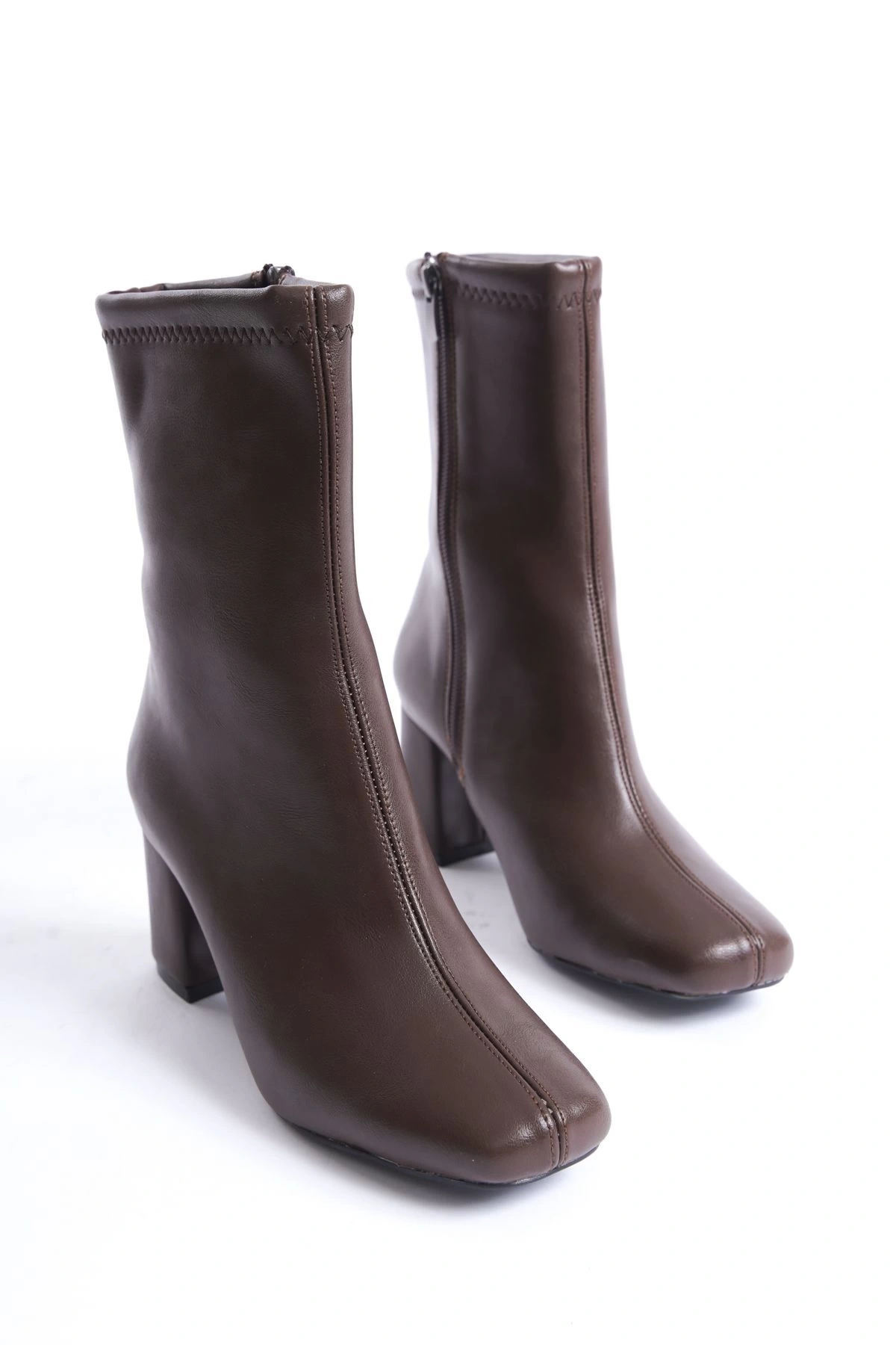 Kadın Kahverengi Küt Burun Cilt Orta Boy Topuklu Bot