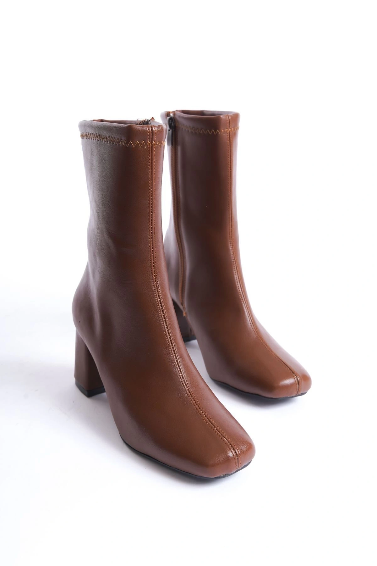 Kadın Taba Cilt Küt Burun Orta Boy Topuklu Bot