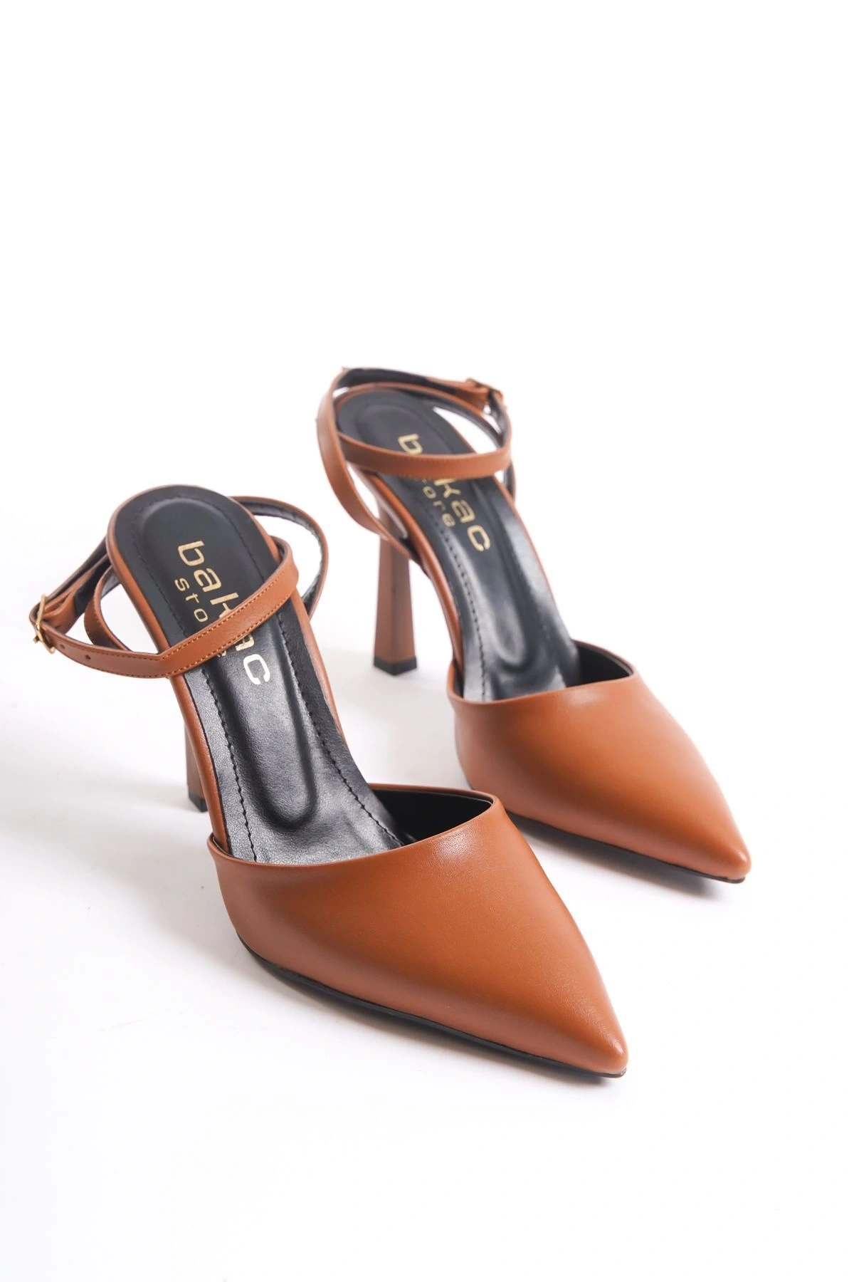 Kadın Taba Cilt Arkası Bantlı Topuklu Ayakkabı