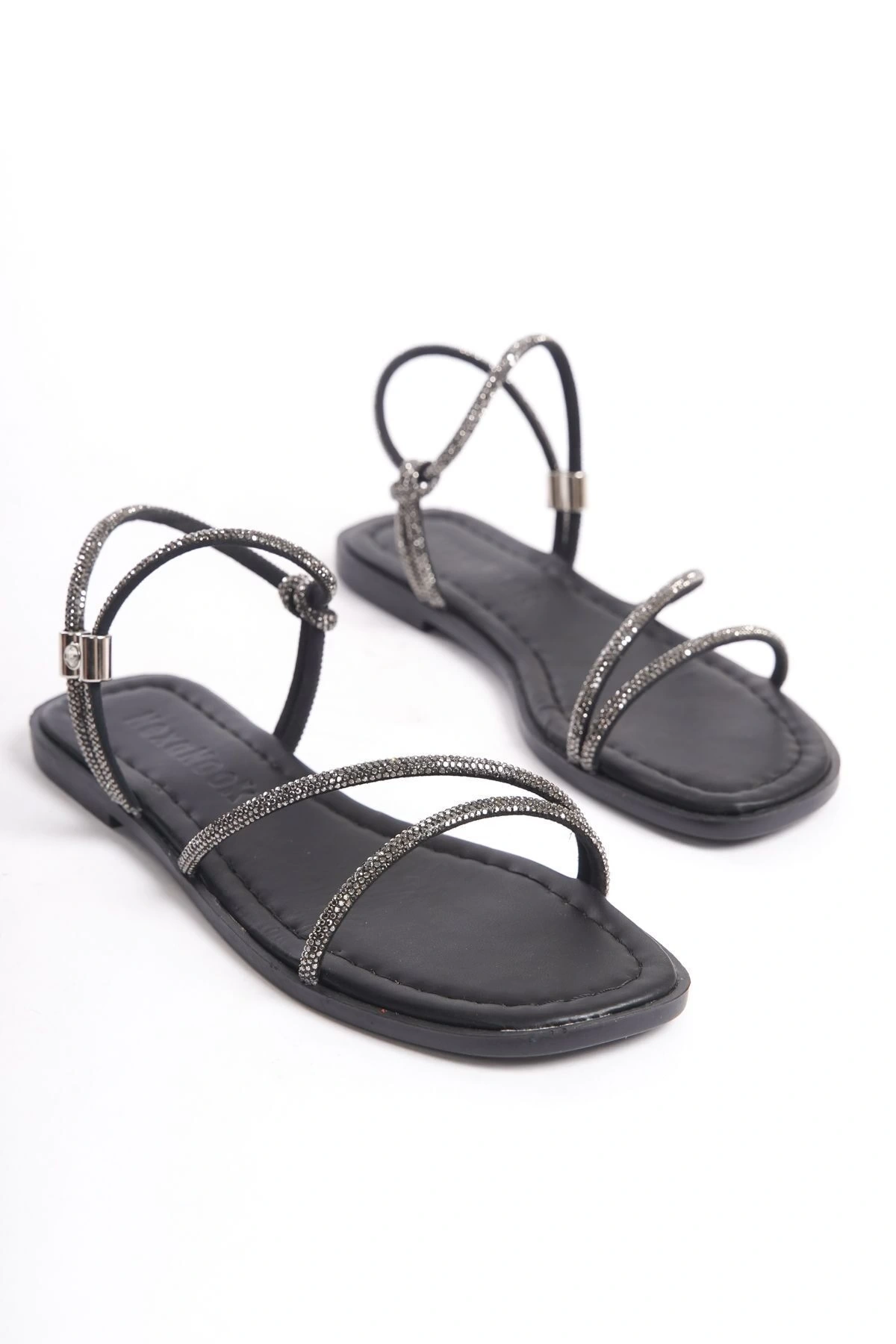 Kadın Siyah Taşlı Yeni Sezon Günlük Sandalet