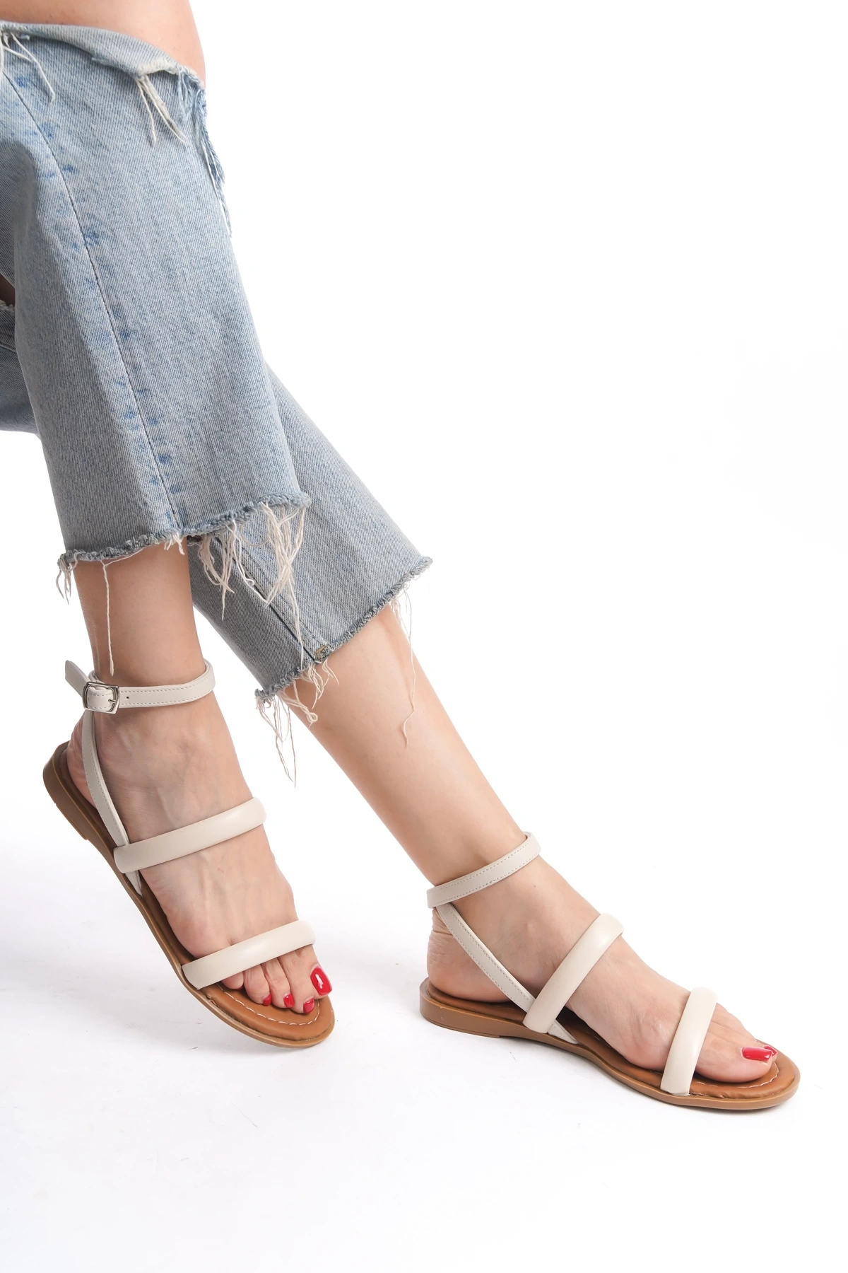 Kadın Biyeli Yeni Sezon Günlük Sandalet  Bej