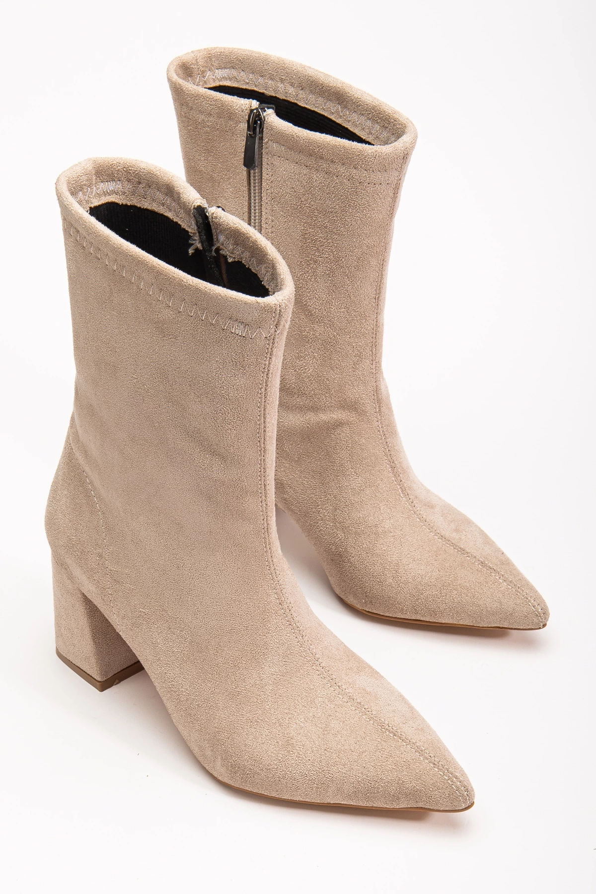 Venessa Kadın Bej Süet Sivri Burun Orta Boy Topuklu Bot