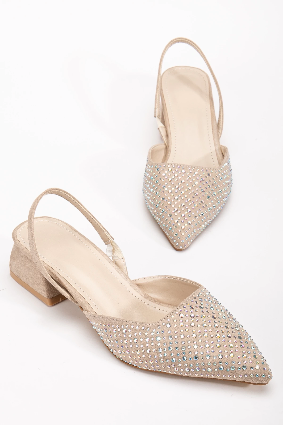 Kadın Bej Süet Taş Detaylı Sivri Burun Arkası Açık Ayakkabı