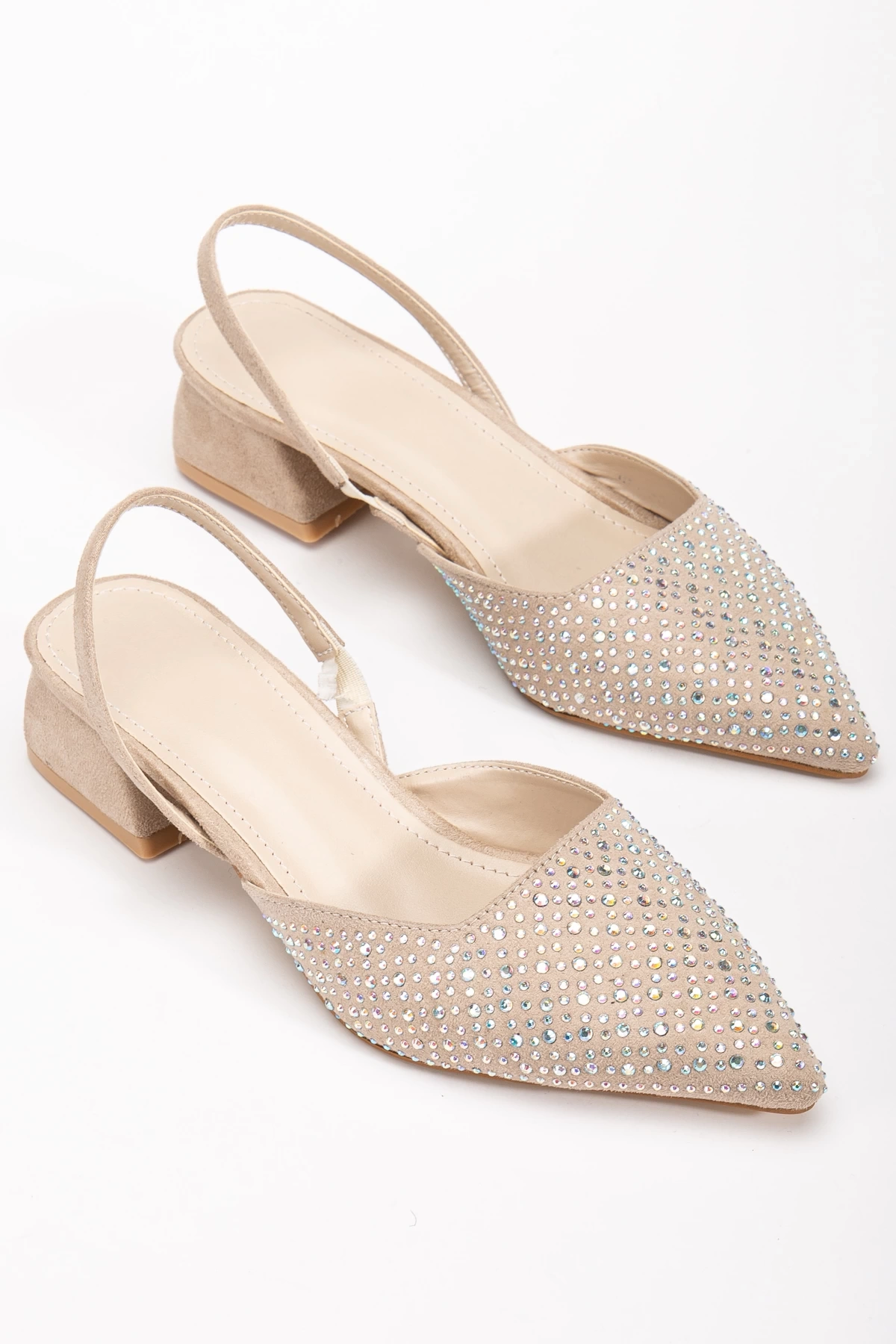 Kadın Bej Süet Taş Detaylı Sivri Burun Arkası Açık Ayakkabı