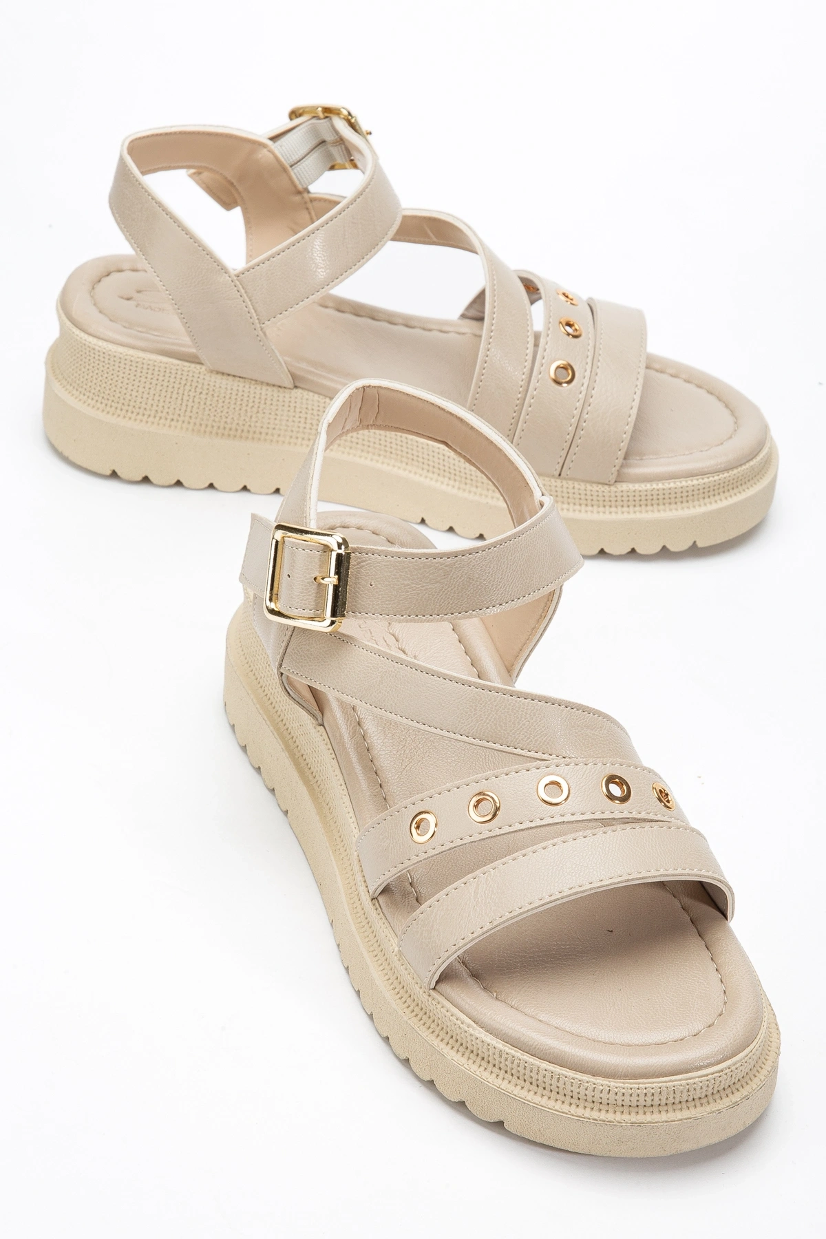 Kadın Bej Aksesuar Detaylı Günlük Sandalet