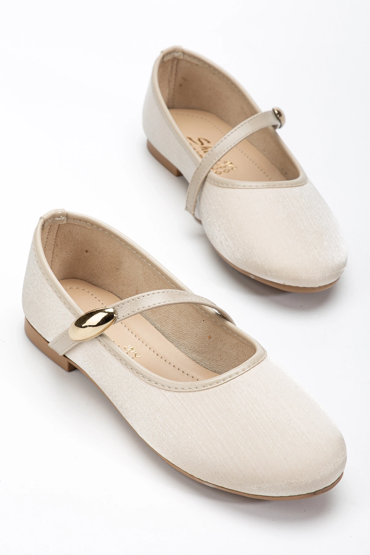 Kadın Bej Gold Aksesuarlı Şık Parlak Kumaş Babet