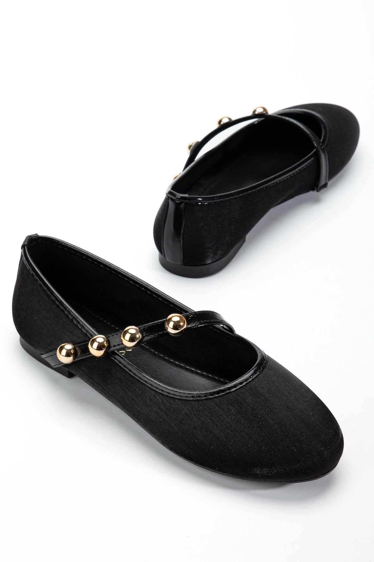 Kadın Siyah Gold Aksesuarlı Şık Parlak Kumaş Babet