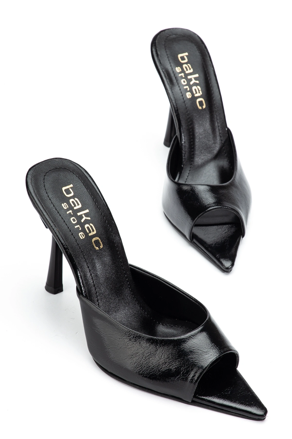 Kadın Siyah Sivri Burun Kırışık Rugan Topuklu Terlik