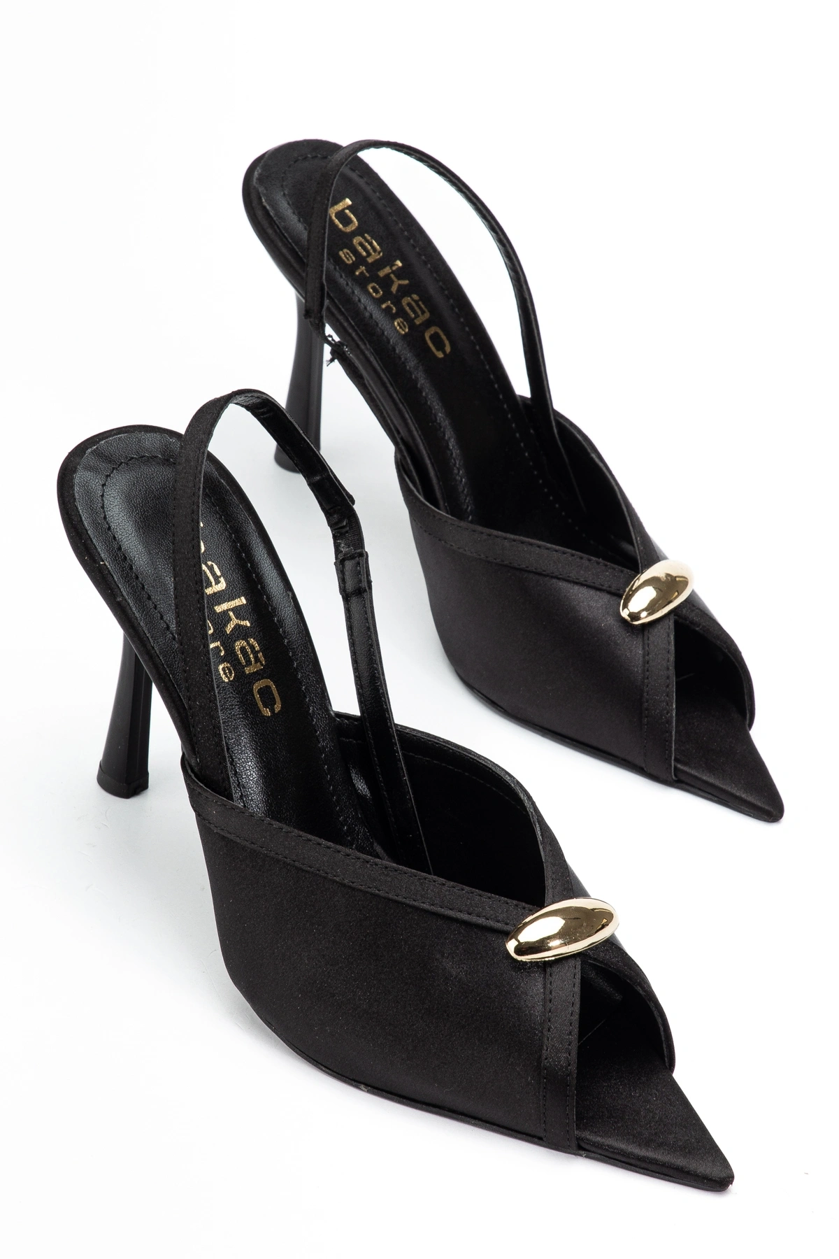 Kadın Saten Siyah Toka Detaylı Sivri Burun Topuklu Ayakkabı