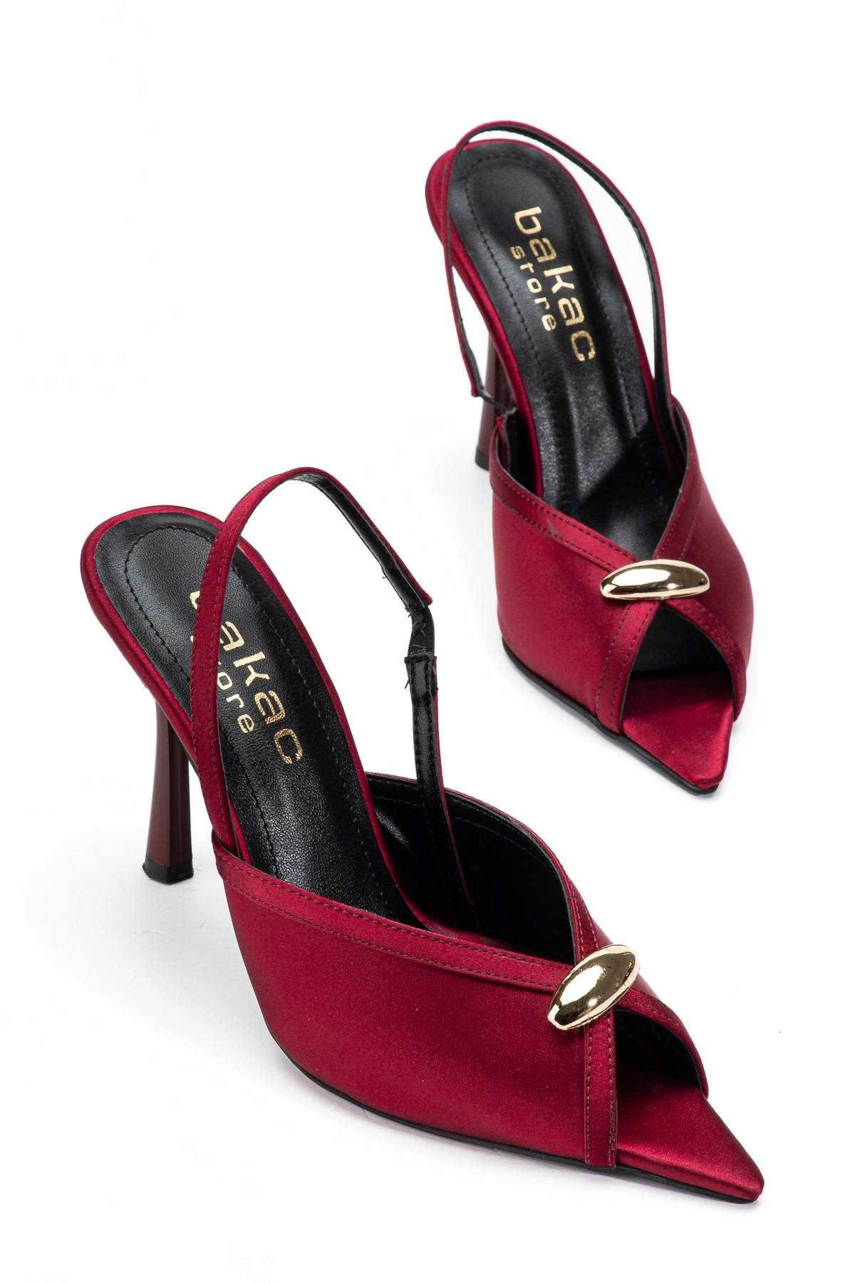 Kadın Saten Bordo Toka Detaylı Sivri Burun Topuklu Ayakkabı