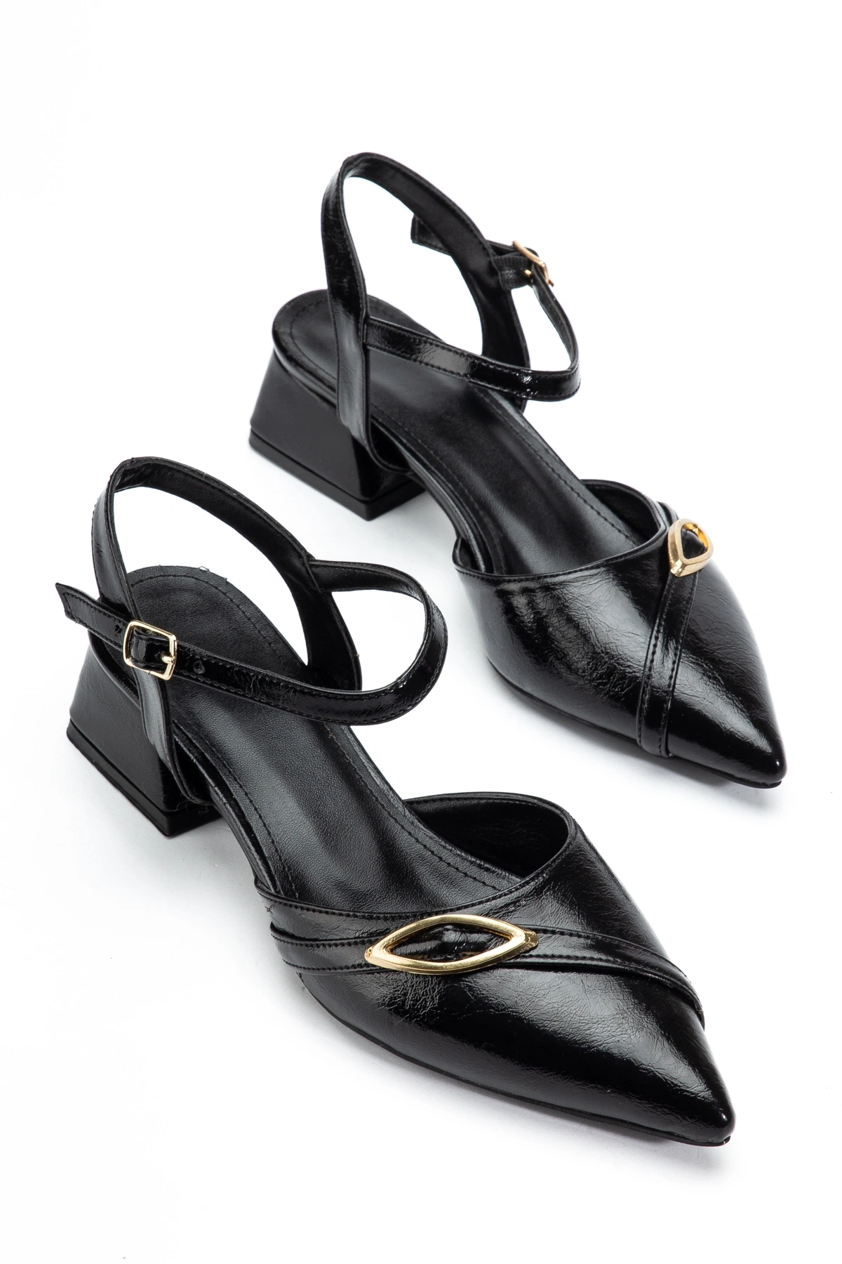 Kadın Siyah Kırışık Rugan Kısa Topuklu Ayakkabı