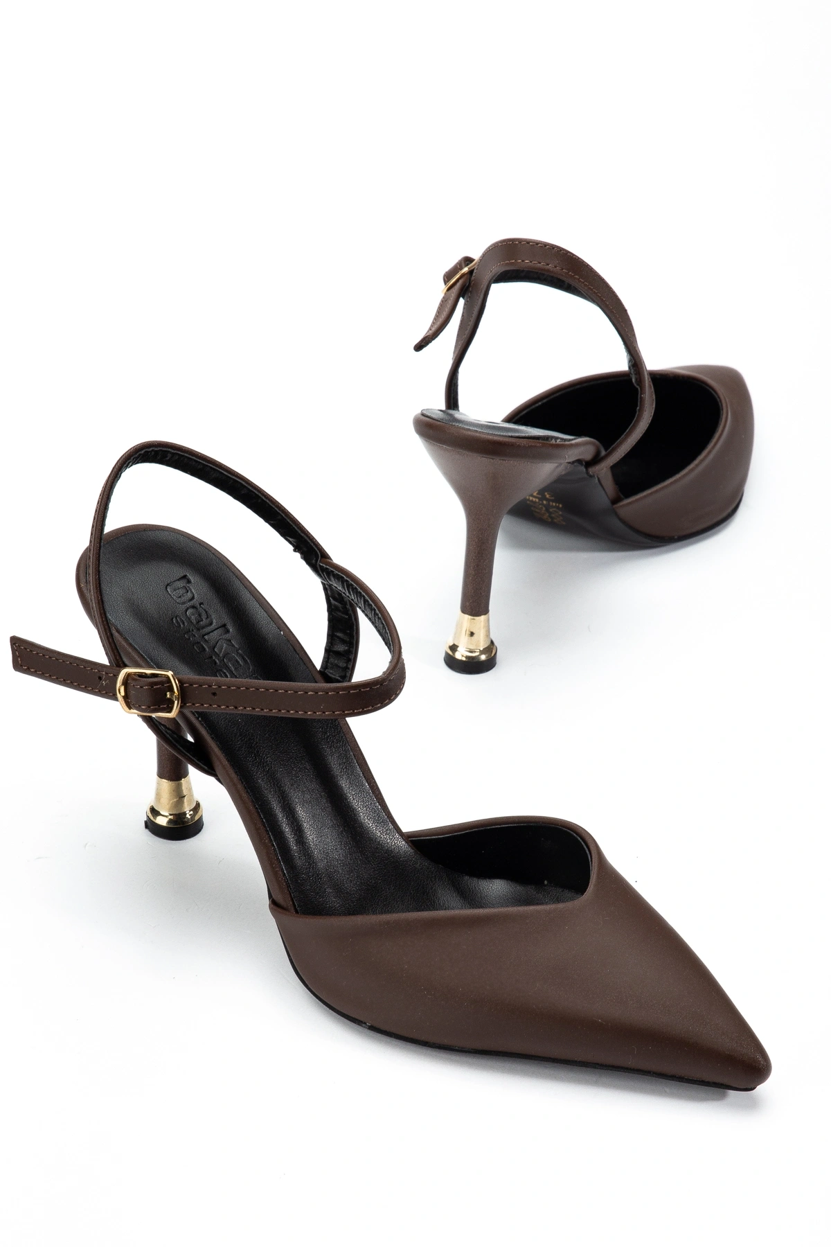 Kadın Kahverengi Saten Kumaş Gold Ökçeli Topuklu Ayakkabı