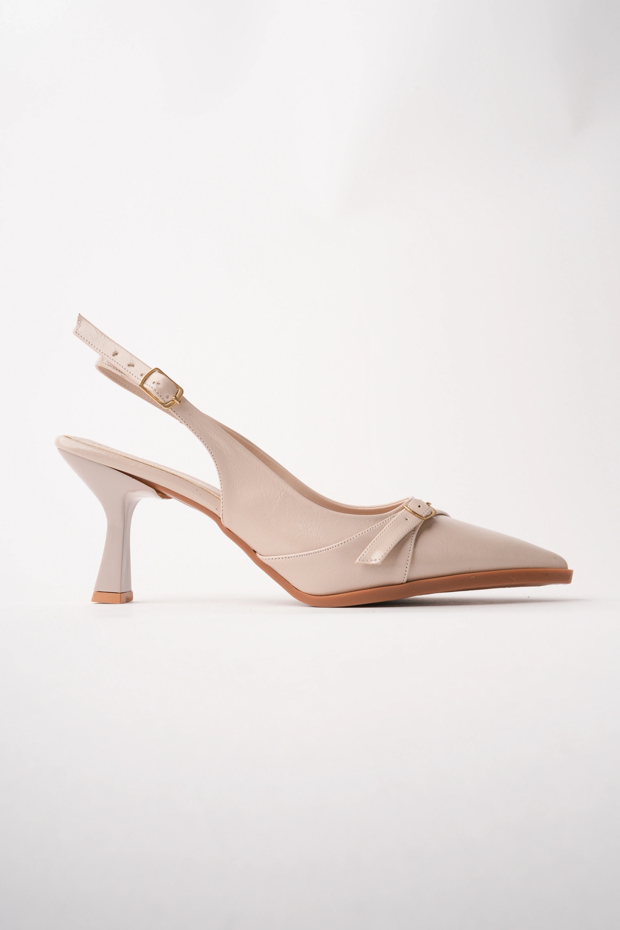 Kadın Bej Rengi Arkası Açık Toka Detaylı Sivri Burun Topuklu Ayakkabı