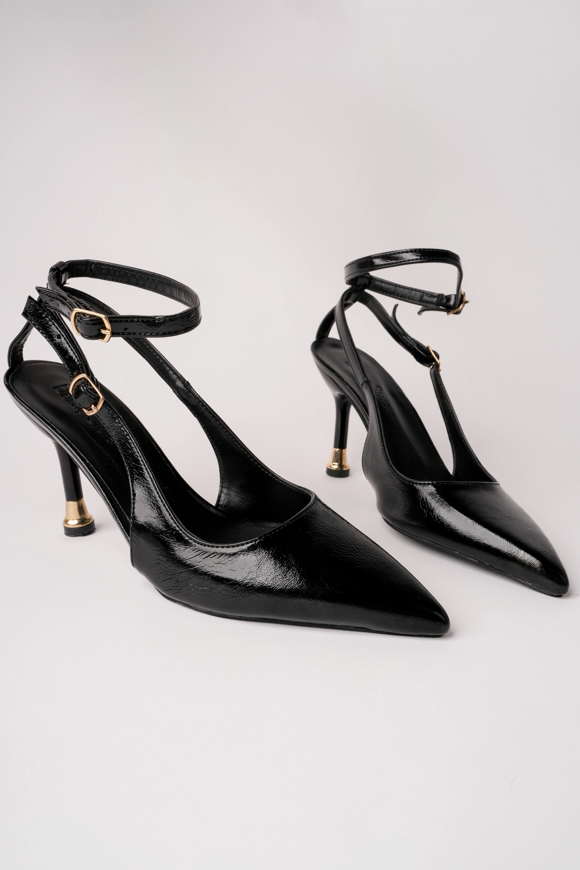 Kadın Siyah Kırışık Rugan Çift Biyeli Topuklu Ayakkabı