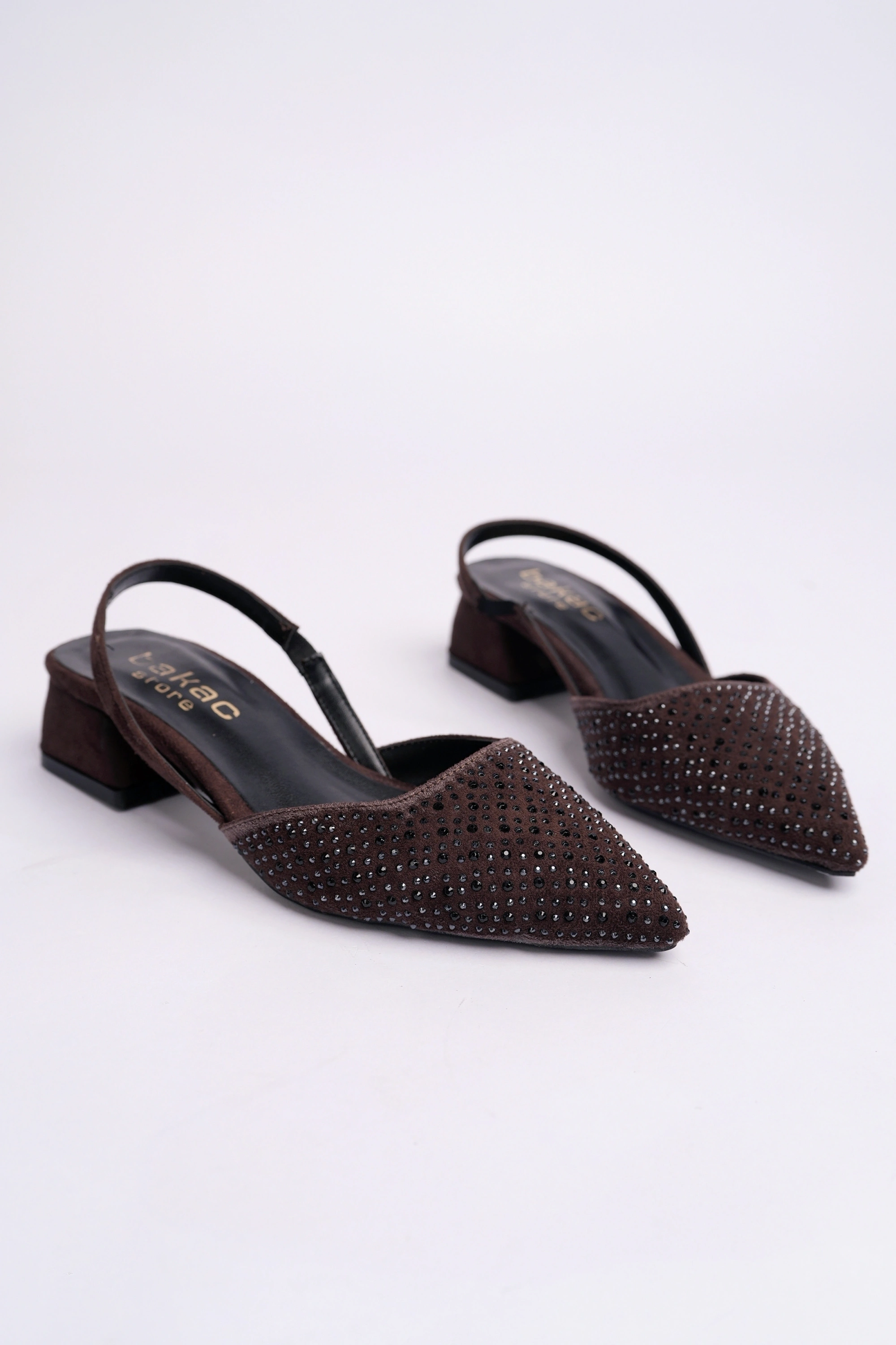 Kadın Kahverengi Süet Taş Detaylı Sivri Burun Arkası Açık Ayakkabı