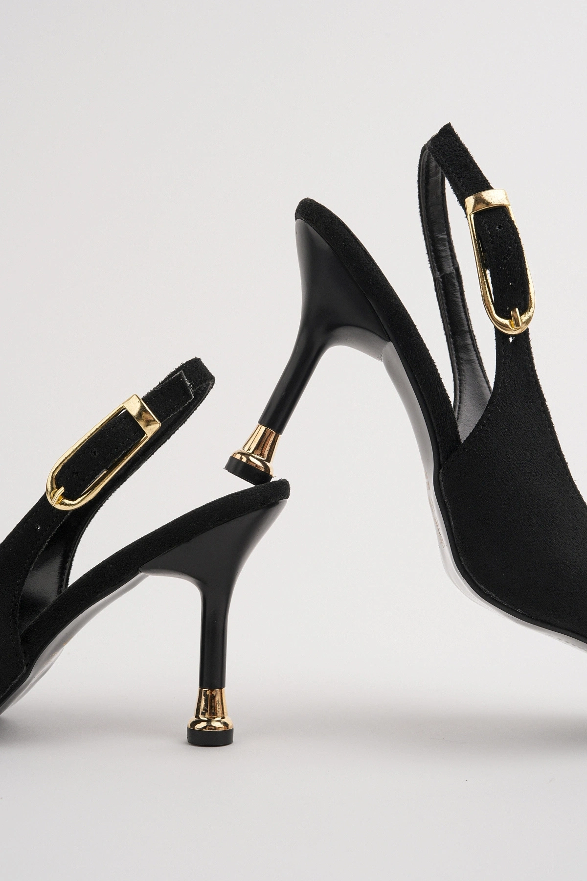 Kadın Siyah Süet Tokalı Sivri Şık Topuklu Stiletto Ayakkabı