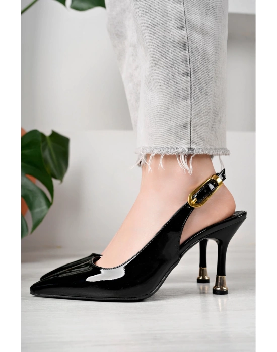 Kadın Siyah Rugan Tokalı Sivri Burun Şık Topuklu Stiletto Ayakkabı
