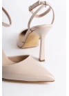 Kadın Bej Rugan Arkası Bantlı Topuklu Ayakkabı