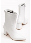 Venessa Kadın Beyaz Sivri Burun Orta Boy Topuklu Bot