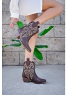 Kadın Kahverengi Nakışlı Kısa Topuklu Kovboy Bot